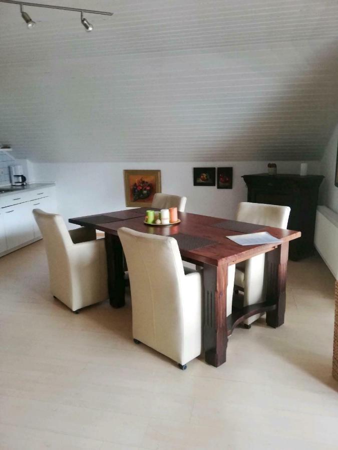 Borghees Ferienwohnung / Monteurswohnung In Ruhiger Waldlage מראה חיצוני תמונה